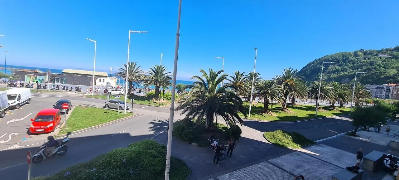 Guest house Pension Tu Hogar San Sebastian
